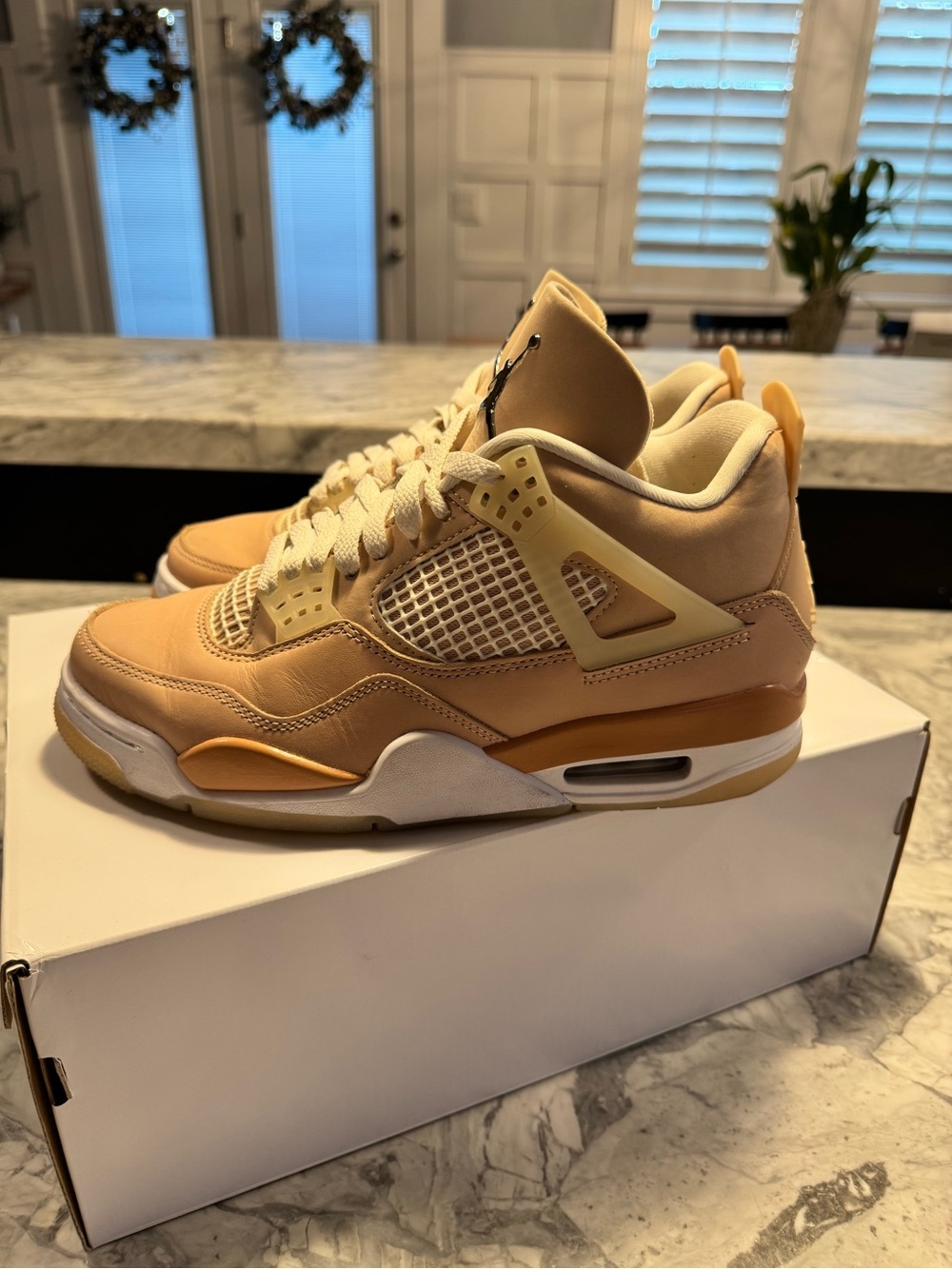 Wmns Air Jordan 4 Retro SHIMMER - Picture 8 of 16